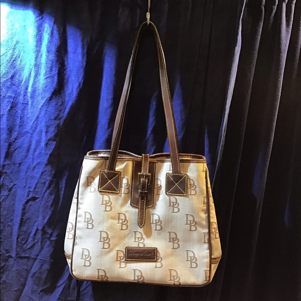 Dooney & Bourke signature logo handbag, EUC Tote